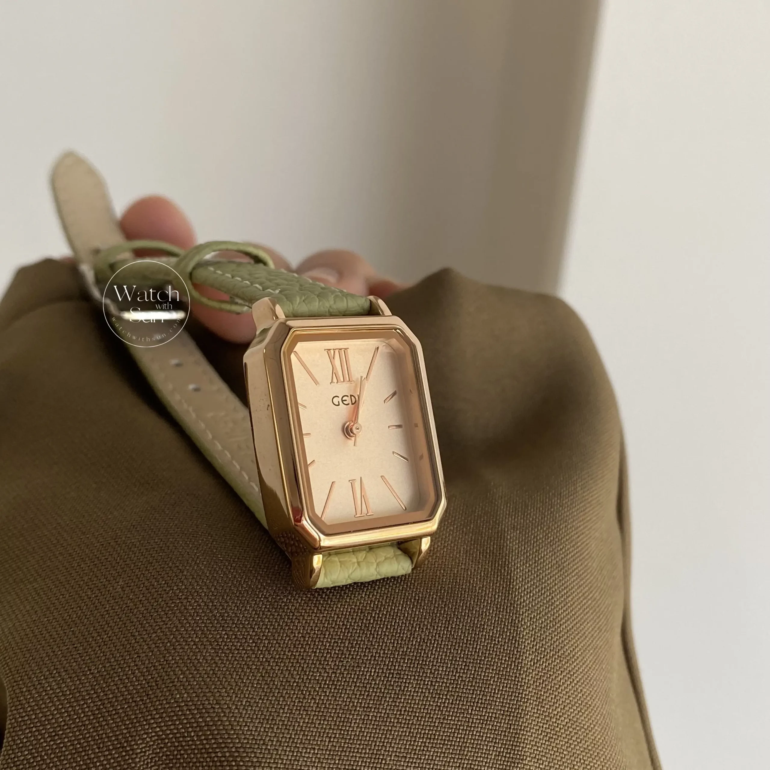 Minimalist Style Blue/Green Rectangle Leather Watch