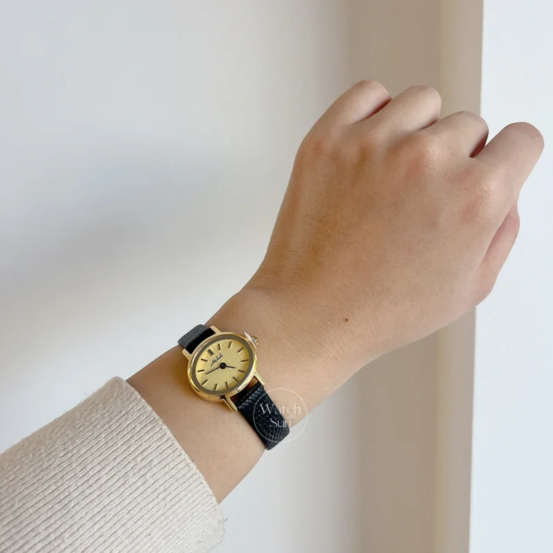 Dainty Black Gold Face Round Leather Watch for Women