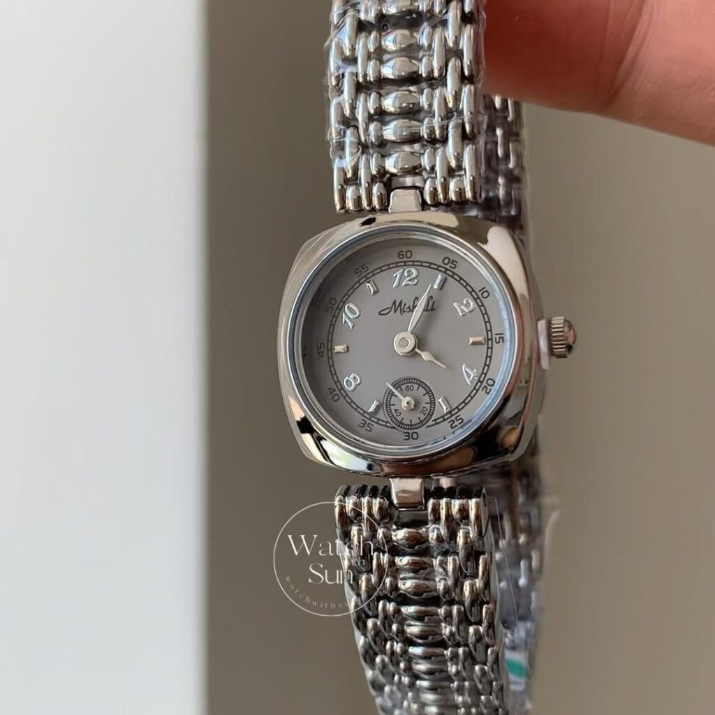 Vintage Style Square Face Gold/Silver Bracelet Watch for Women ...