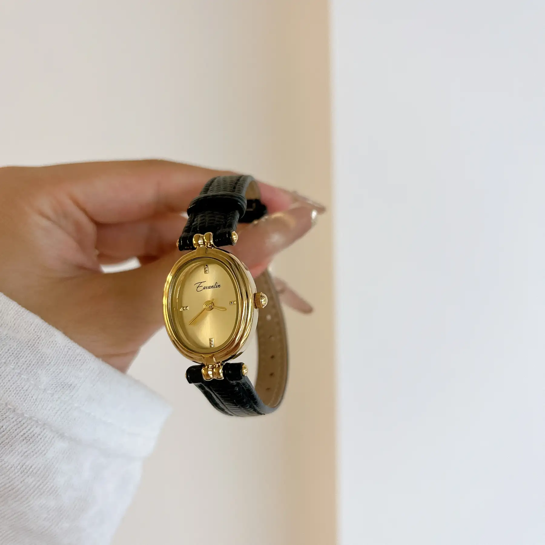 Vintage Style Brown/Black Oval Leather Watch for Women