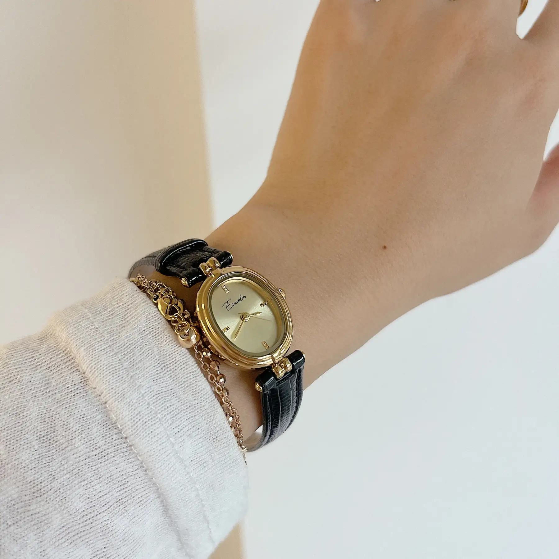 Vintage Style Brown/Black Oval Leather Watch for Women