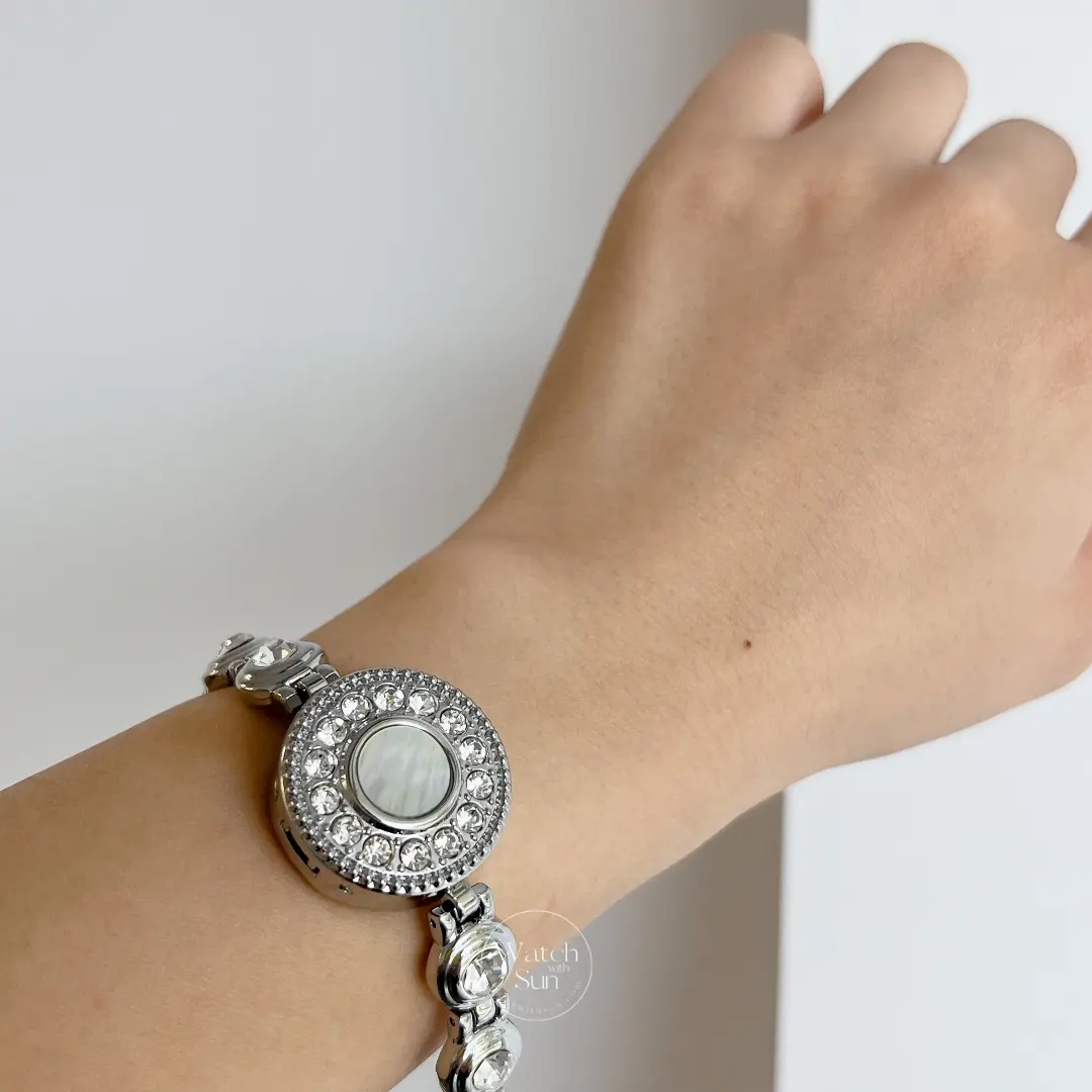 Medieval Style Gold/Silver Round Flip Bracelet Watch