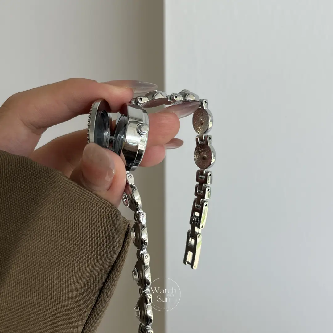 Medieval Style Gold/Silver Round Flip Bracelet Watch