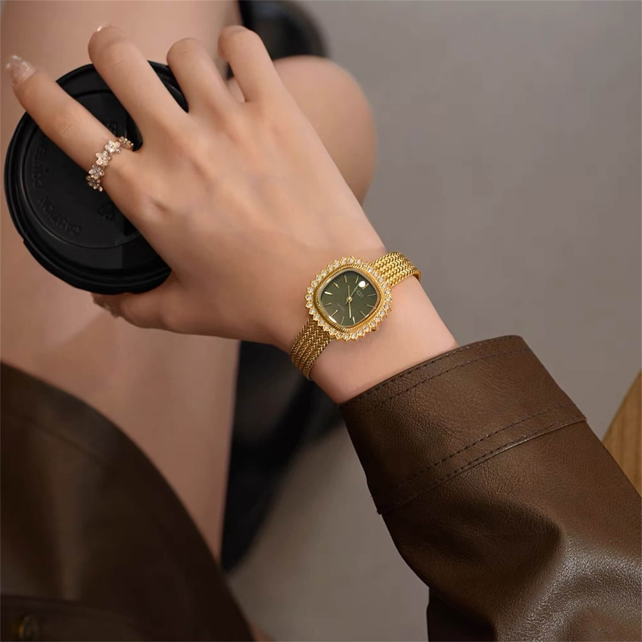 Statement big face watch