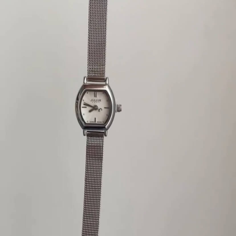 Womens Vintage Gold/Silver Small Watch