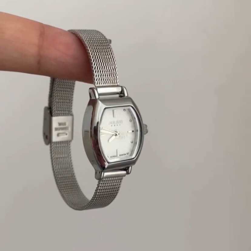 Womens Vintage Gold/Silver Small Watch