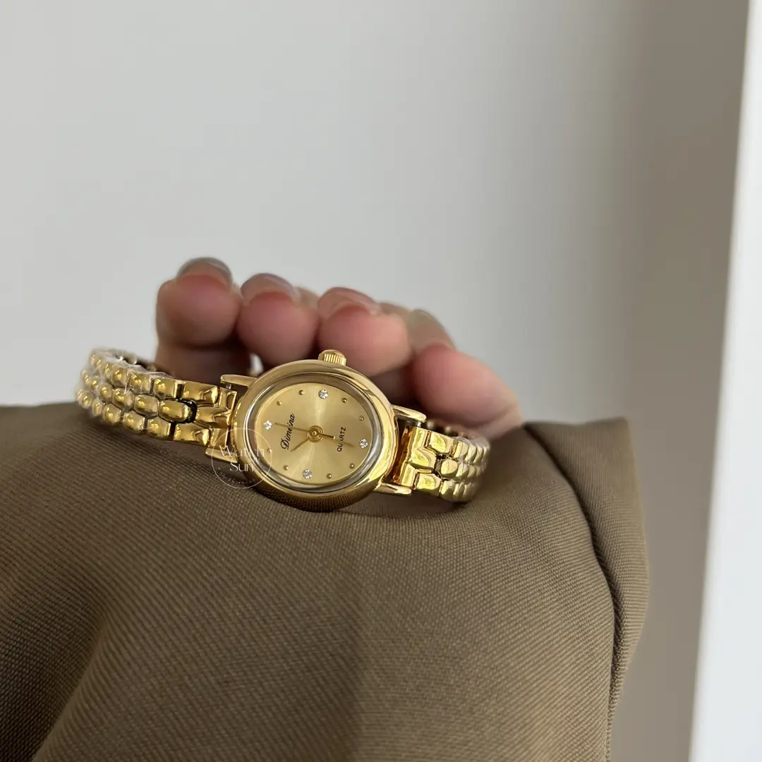 Dainty Gold Round Stainless Steel Small Face Watch