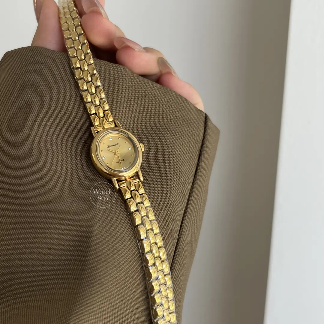 Dainty Gold Round Stainless Steel Small Face Watch