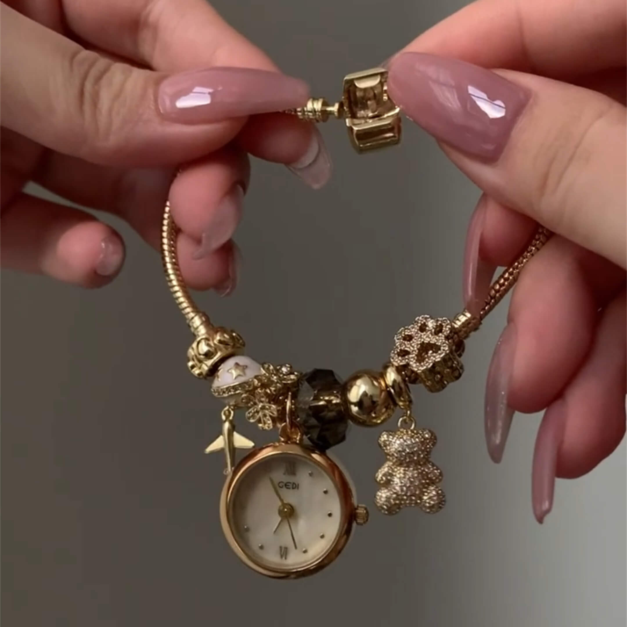 Bracelet charm watch for ladies