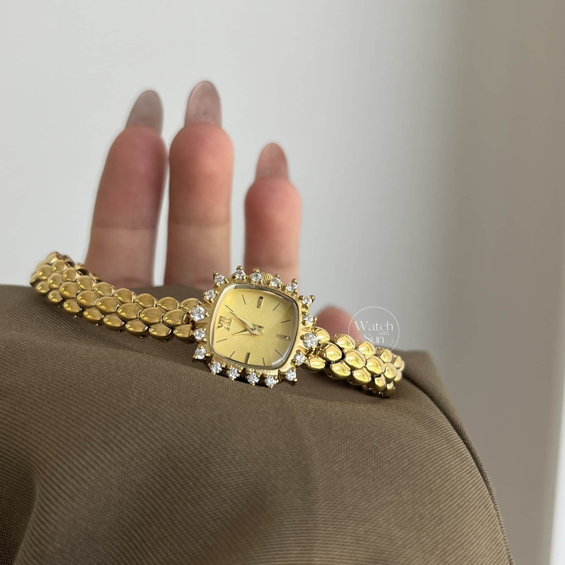 Square Face Gold Bracelet Zirconia Watch