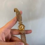 Vintage-Inspired Round Face Gold Elegant Women's Watch