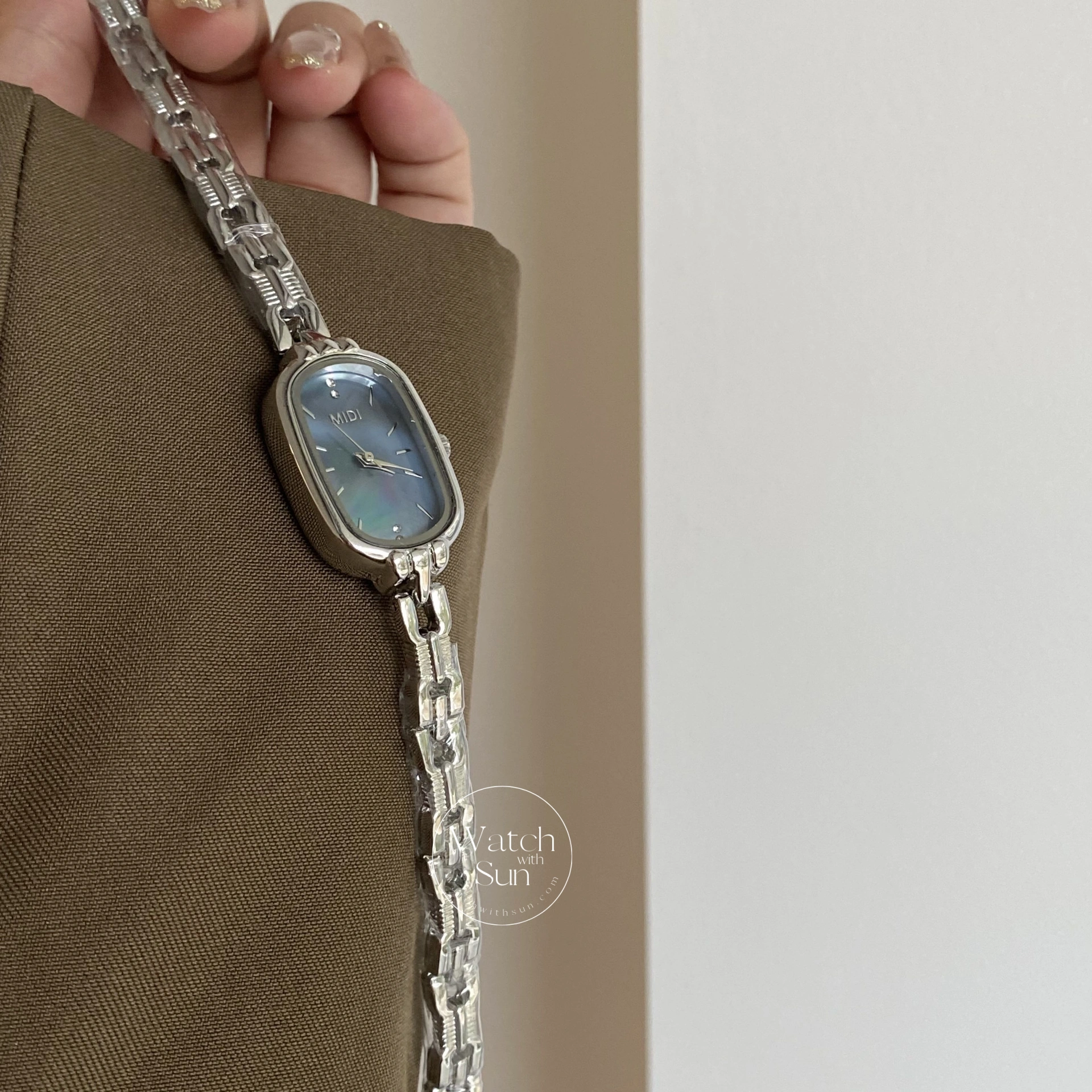 Dainty Silver-Blue Mother of Pearl Bracelet Ladies Watch