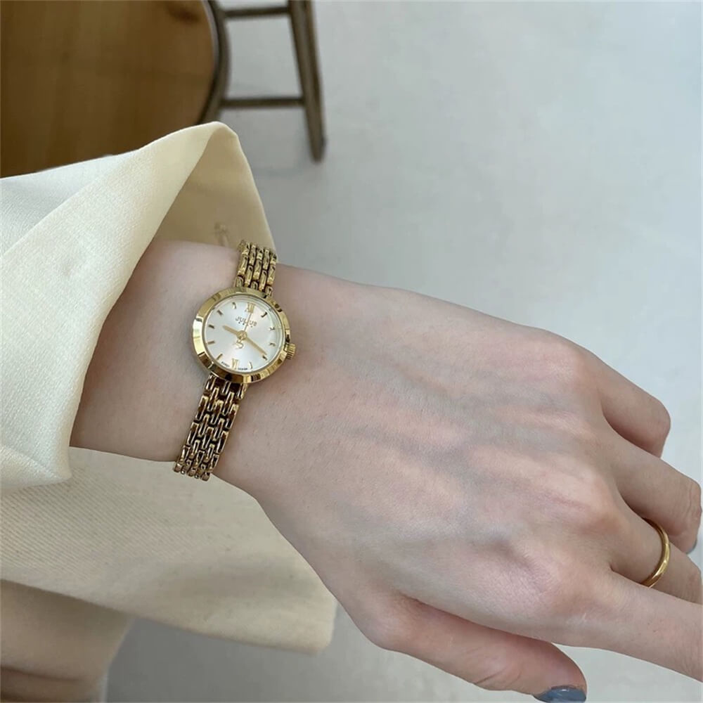 Vintage Style Round Face Gold Watch