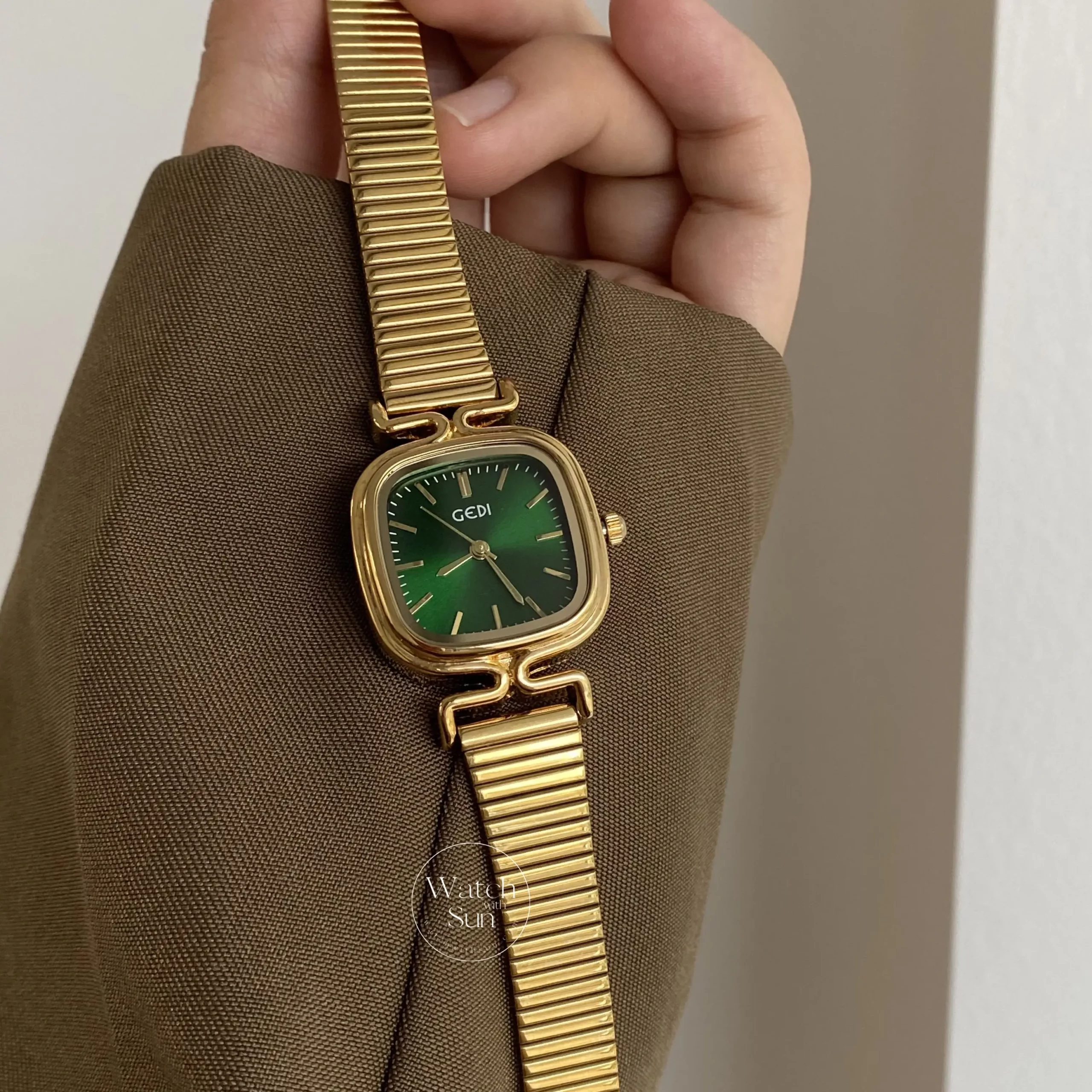 WatchwithSun Square Face Dainty Golden Bracelet Watch