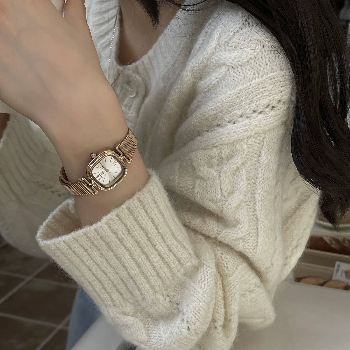 Minimalist Style Square Face Ladies Bracelet Watch