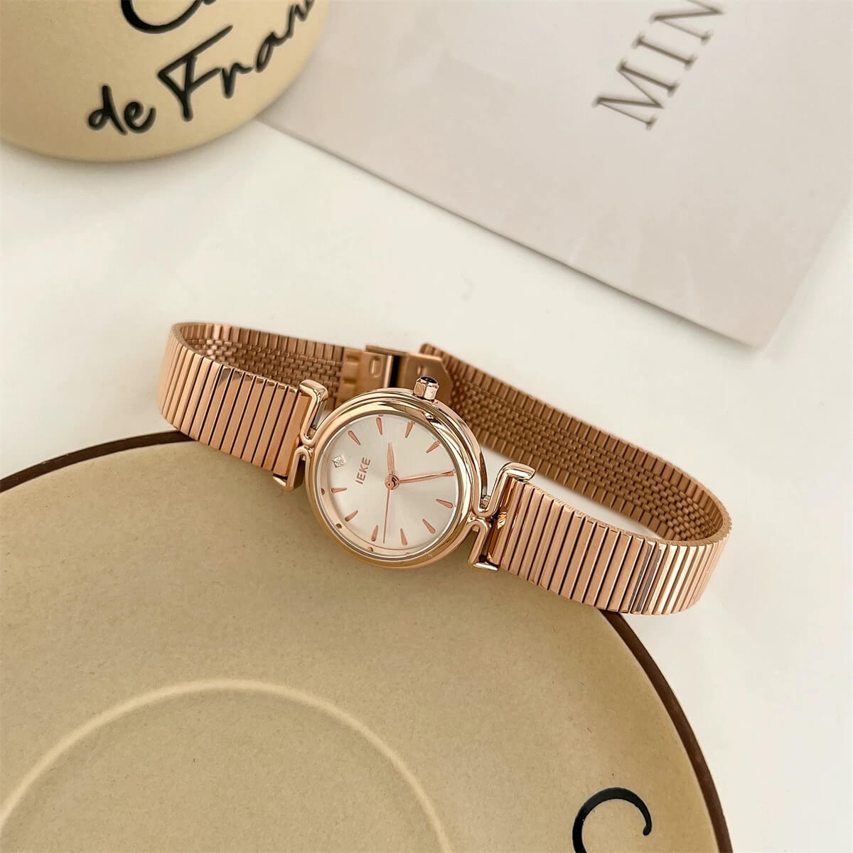 Dainty Round Face Golden Bracelet Watch