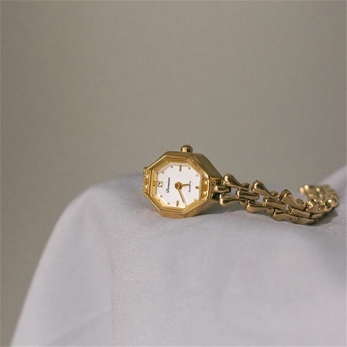 Irregular small face bracelet watch