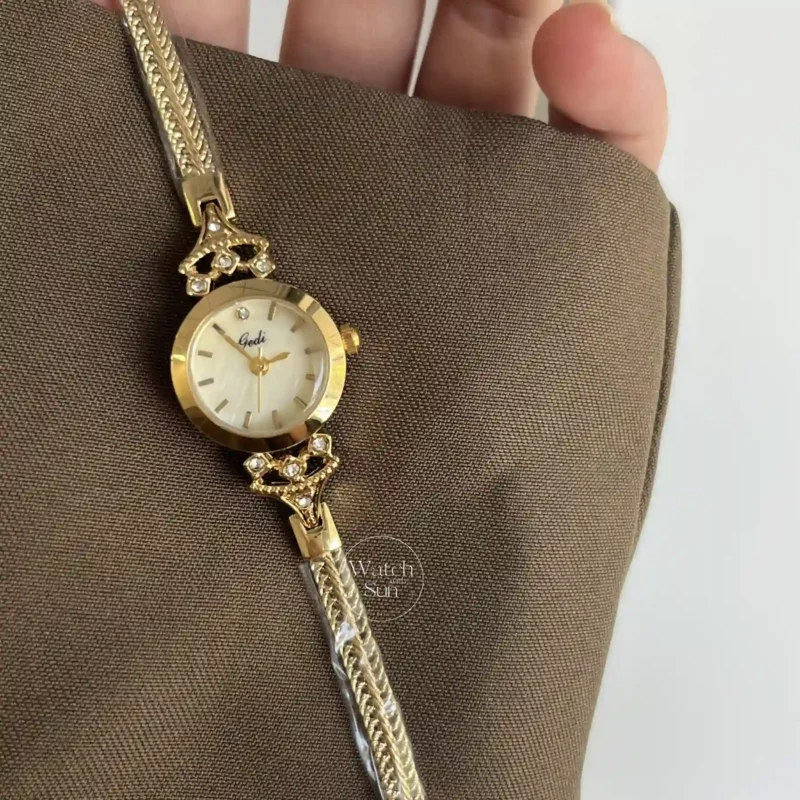 Chic Round Small Face Thin Bracelet Watch