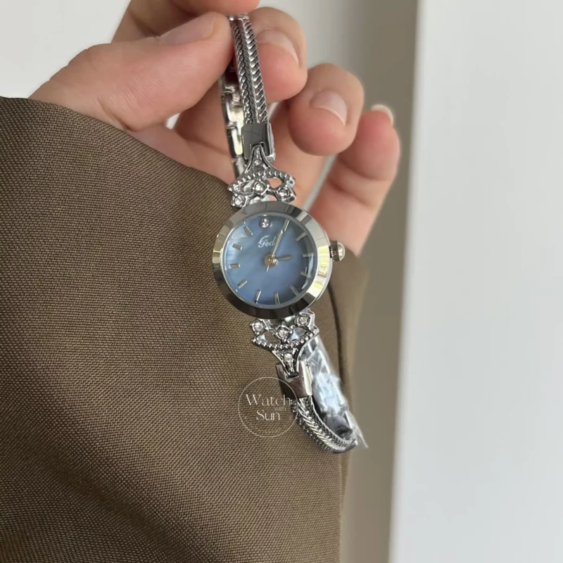 Chic Round Small Face Thin Bracelet Watch