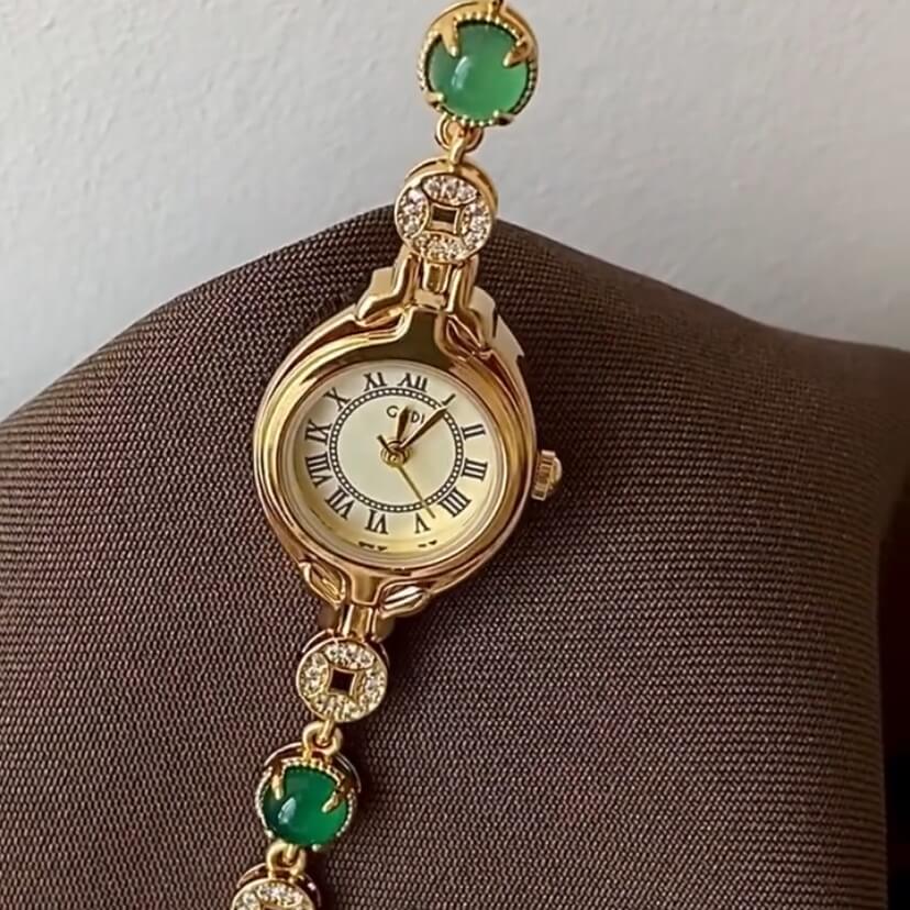 Vintage Gold Oval Small Face Bracelet Watch for Women