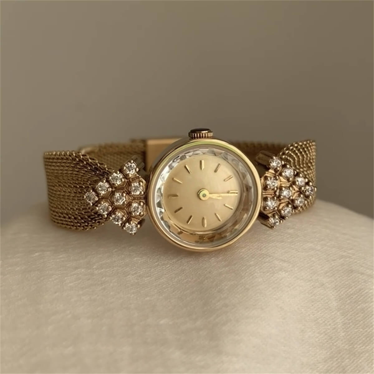 Round Face Gold Stainless Steel watch