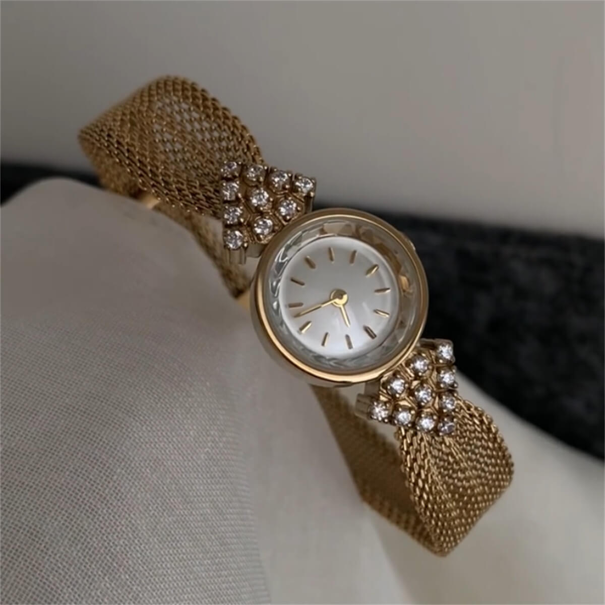 Round Face Gold Stainless Steel watch