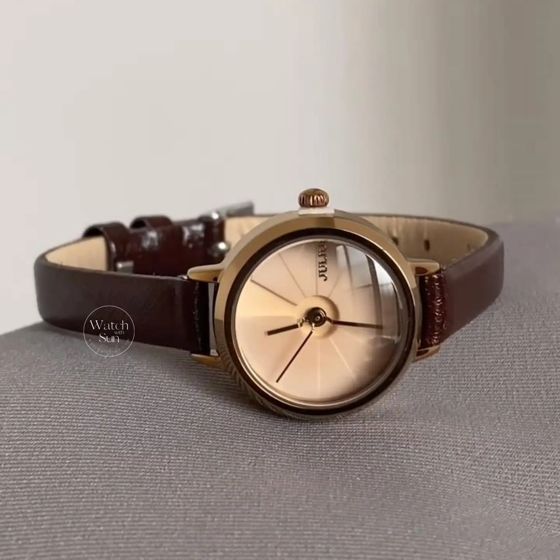 Minimalist Style Brown Round Leather Watch for Women