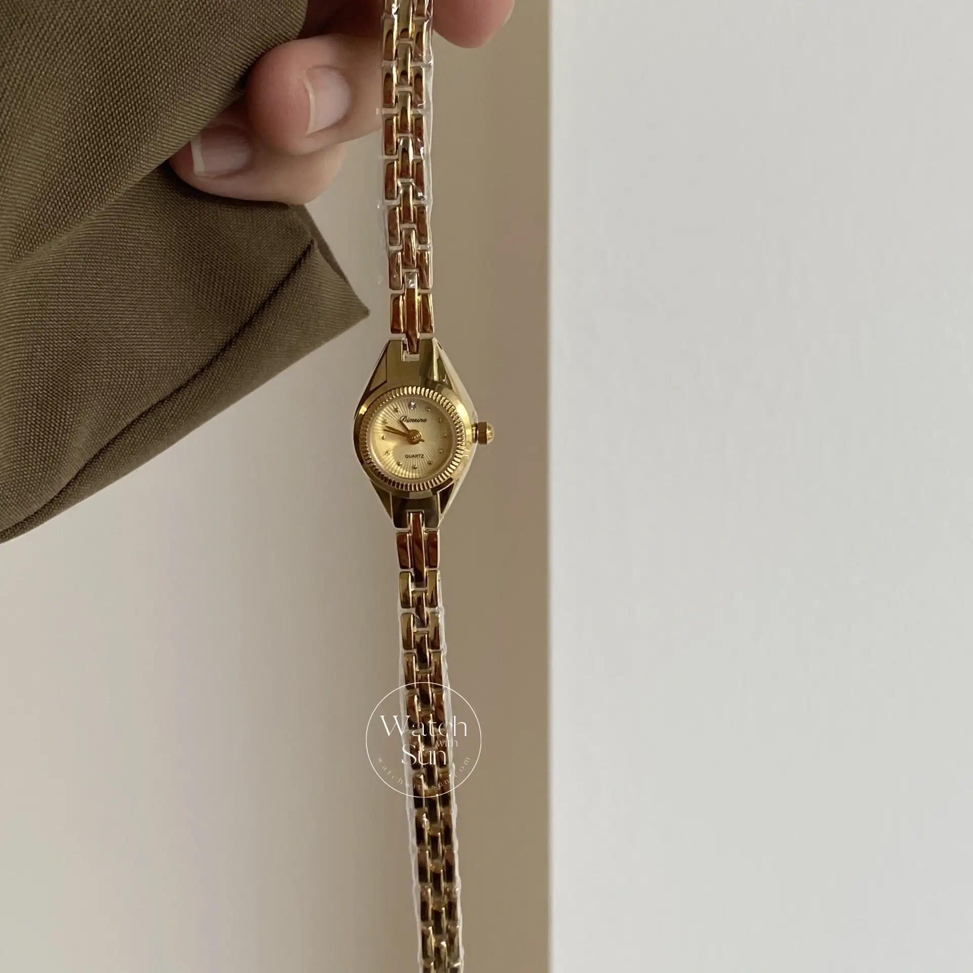 Chic Style Gold/Silver Round Stainless Steel Watch