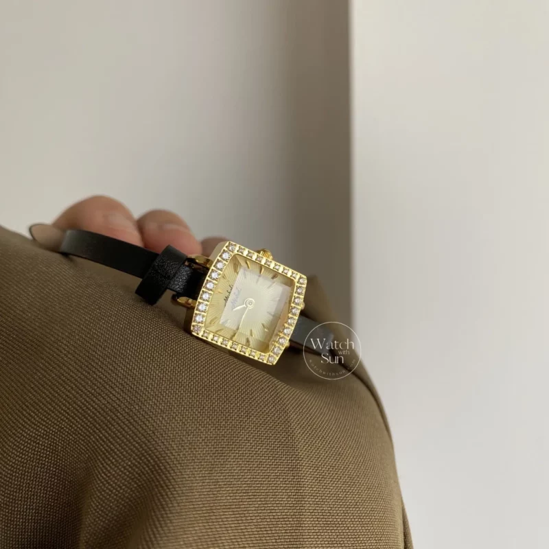 Chic Style Black-Gold Diamond Square Leather Wristwatch