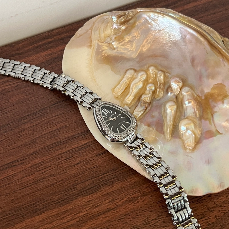 Vintage Style Gold/Silver Snake Head Shape Stainless Steel Watch