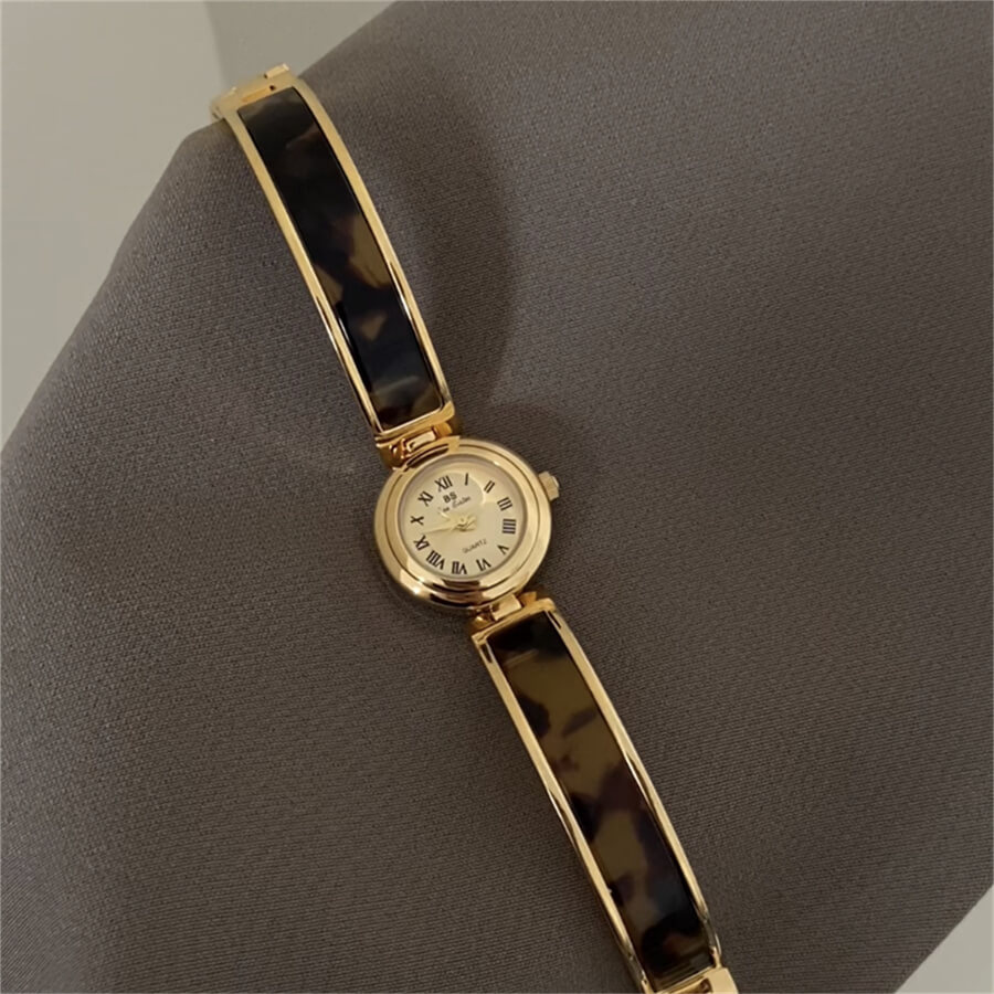 Vintage Style Small Round White Face Bracelet Women's Watch