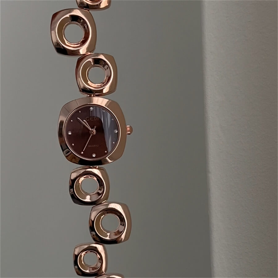 Chic Style Round Face Silver/Brown Chain Wristwatch