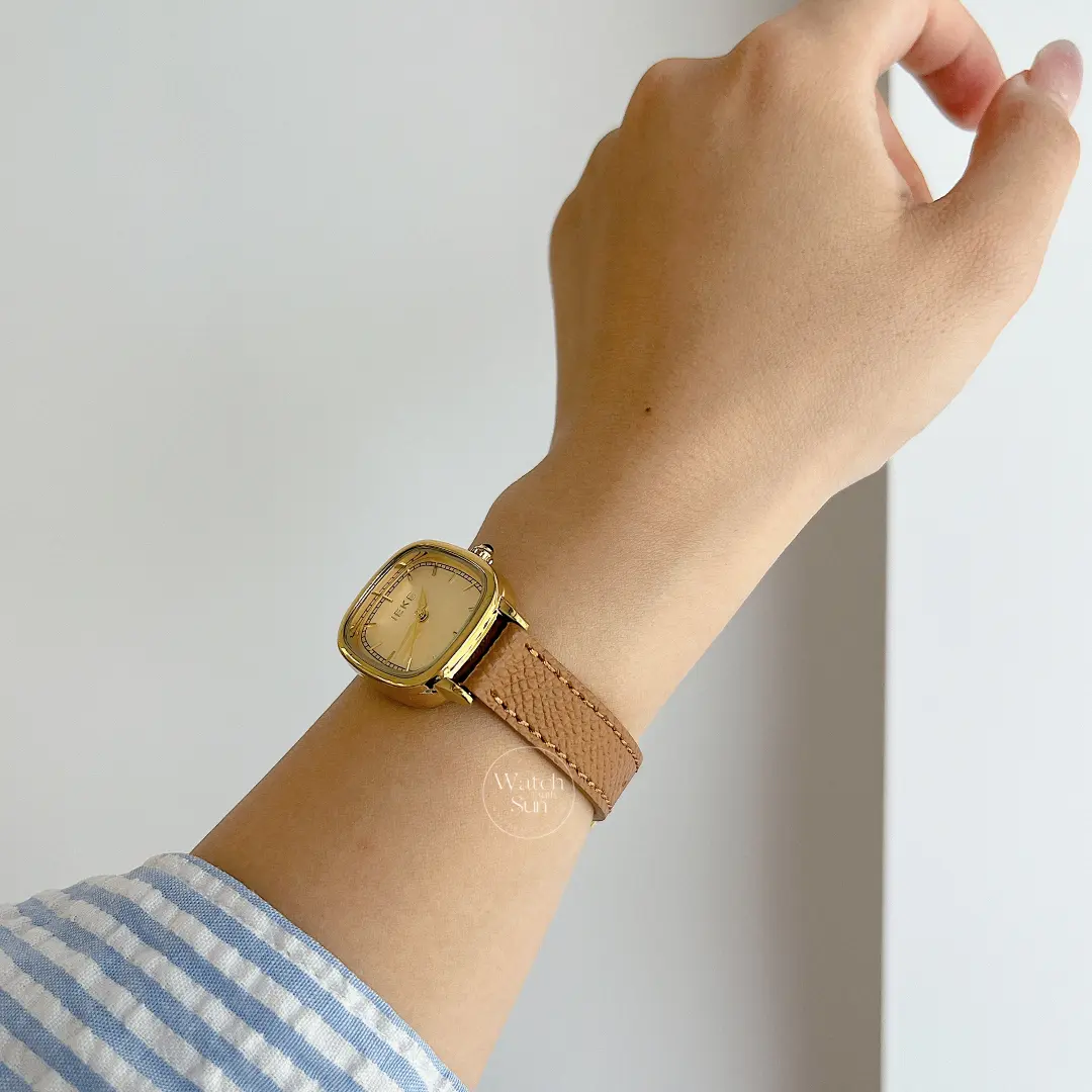 Vintage Style Brown-Gold Square Leather Watch for Women