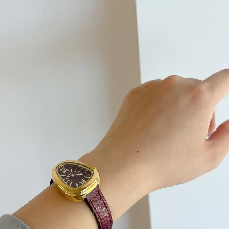 Vintage Style Snake Head Shape Burgundy Leather Watch