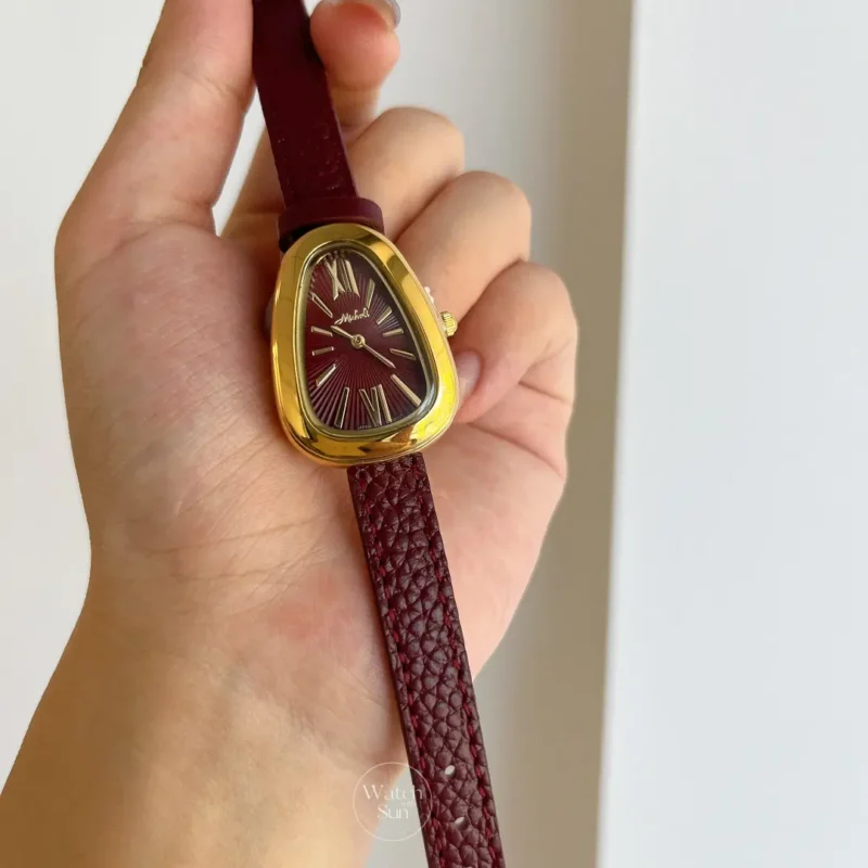 Vintage Style Snake Head Shape Burgundy Leather Watch