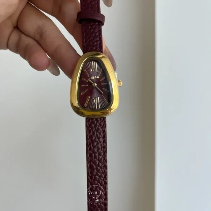 Vintage Style Snake Head Shape Burgundy Leather Watch