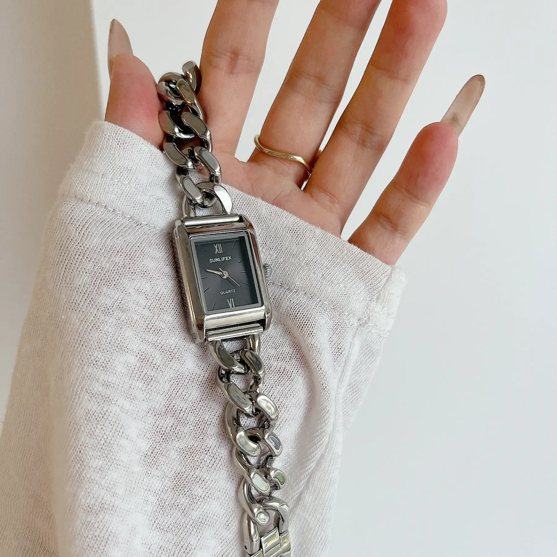 Minimalist Silver-Blue/Pink/White/Black Square Wristwatch