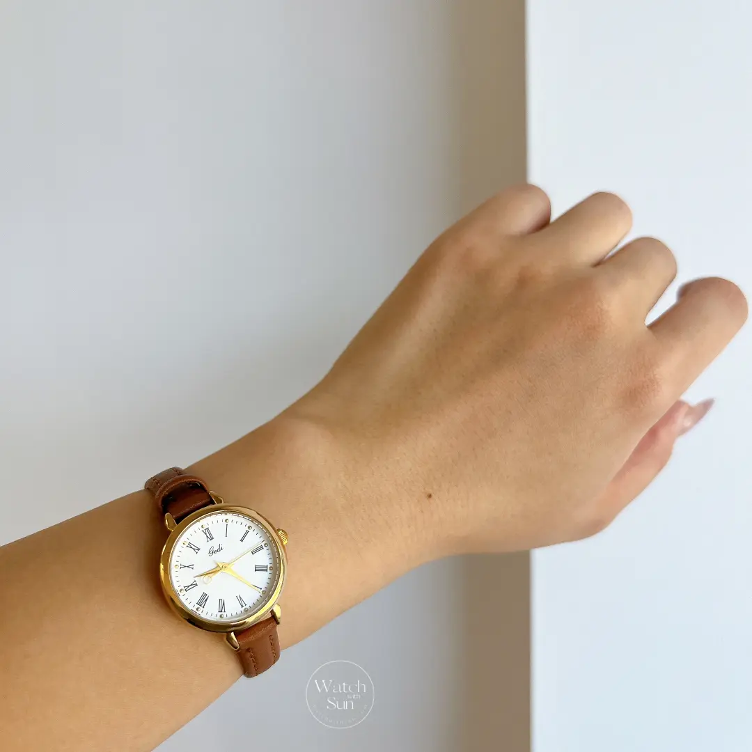 Classic Black/Brown Round Genuine Leather Wristwatch