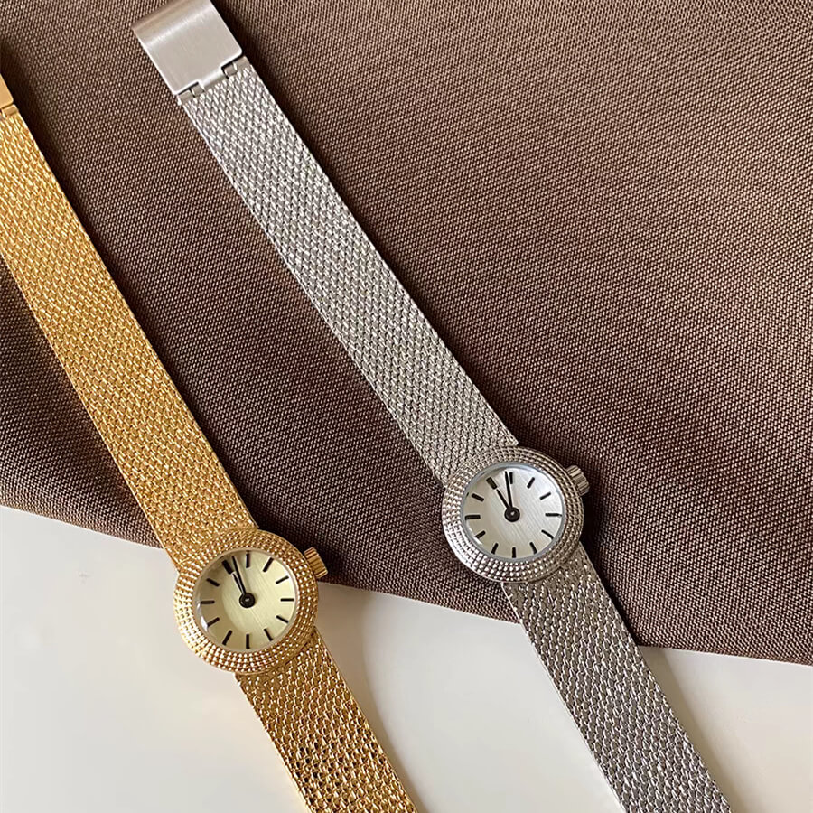 Vintage Gold/Silver Round Face Wristwatch for Women