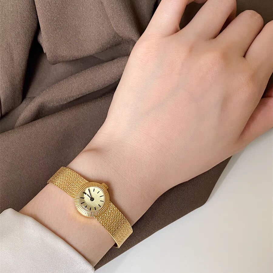 Vintage Gold/Silver Round Face Wristwatch for Women