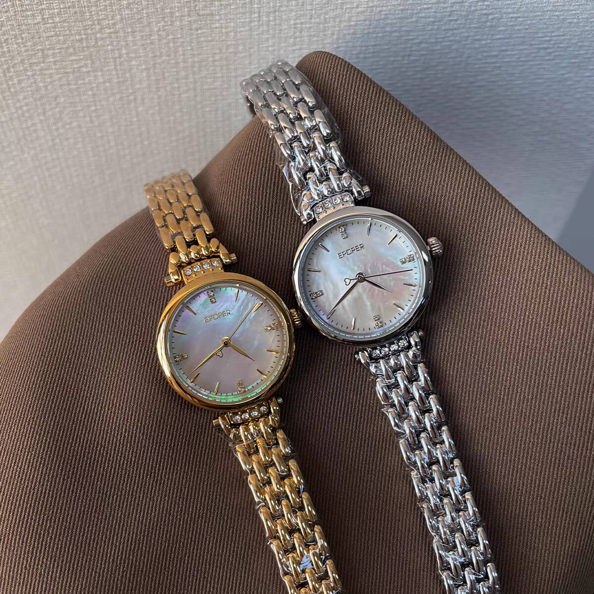 WatchwithSun Vintage Gold/Silver Round Face Mother of Pearl Watch