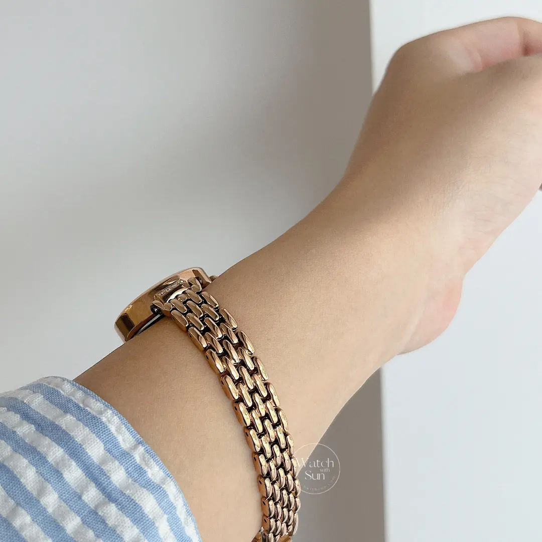 Vintage Gold/Silver Round Face Mother of Pearl Watch