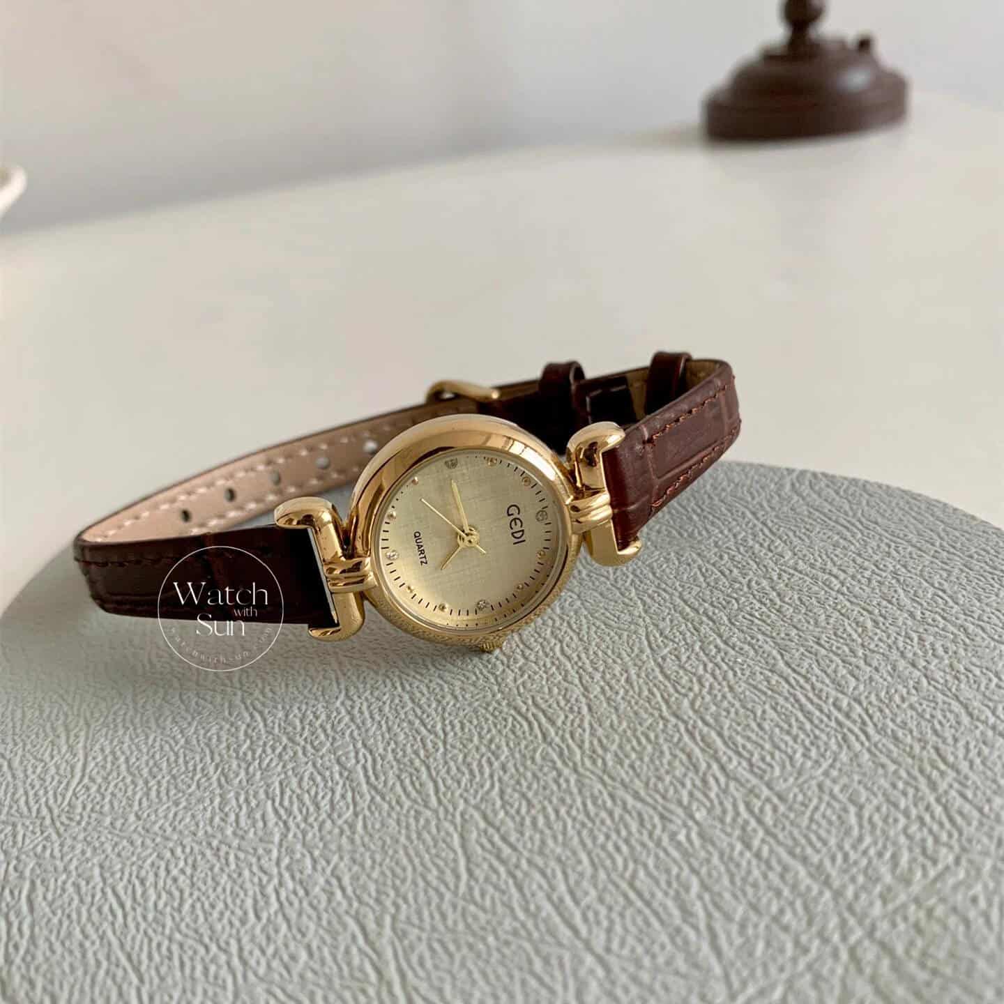 Vintage Black/Brown Small Round Genuine Leather Watch