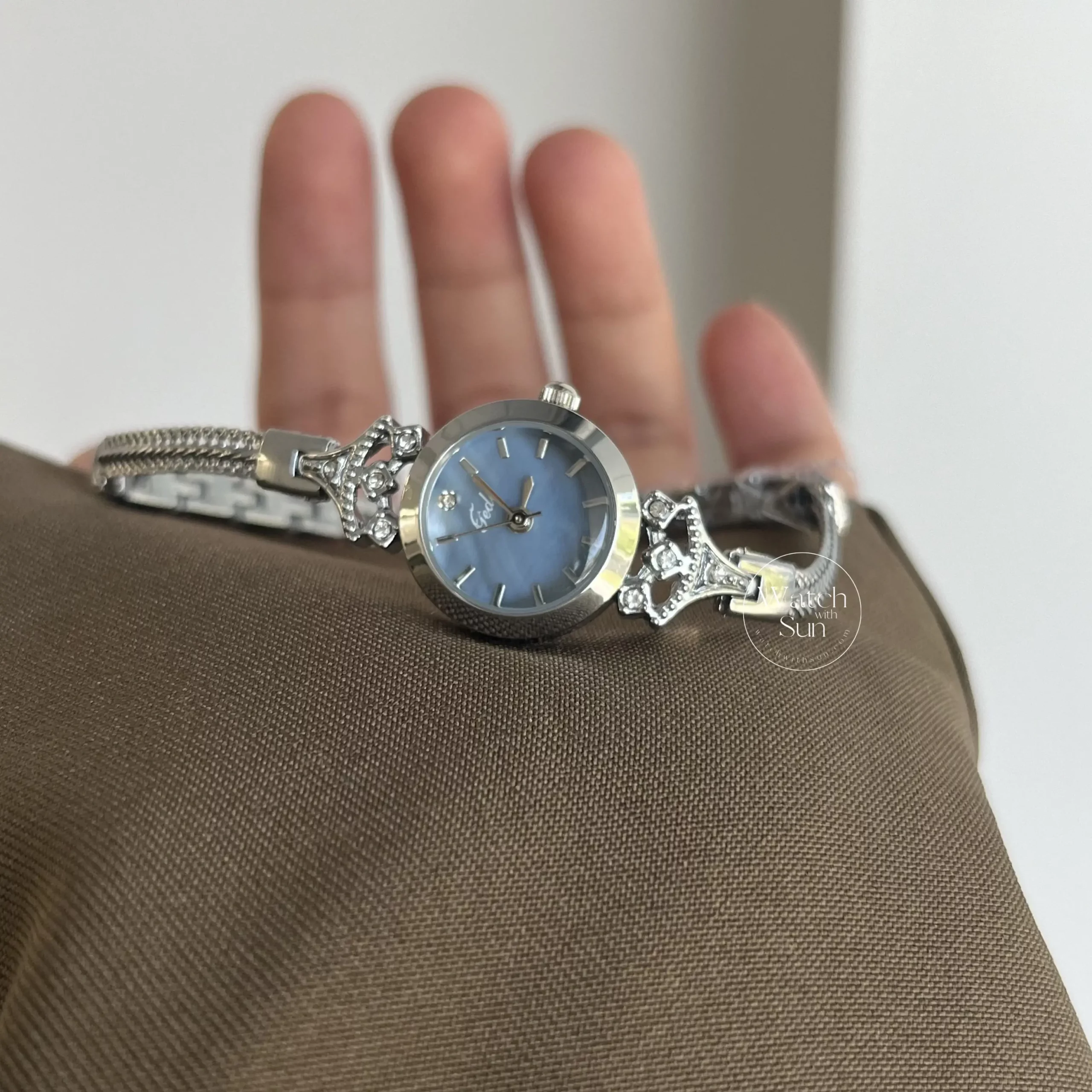 Chic Blue Small Round Face Bracelet Watch