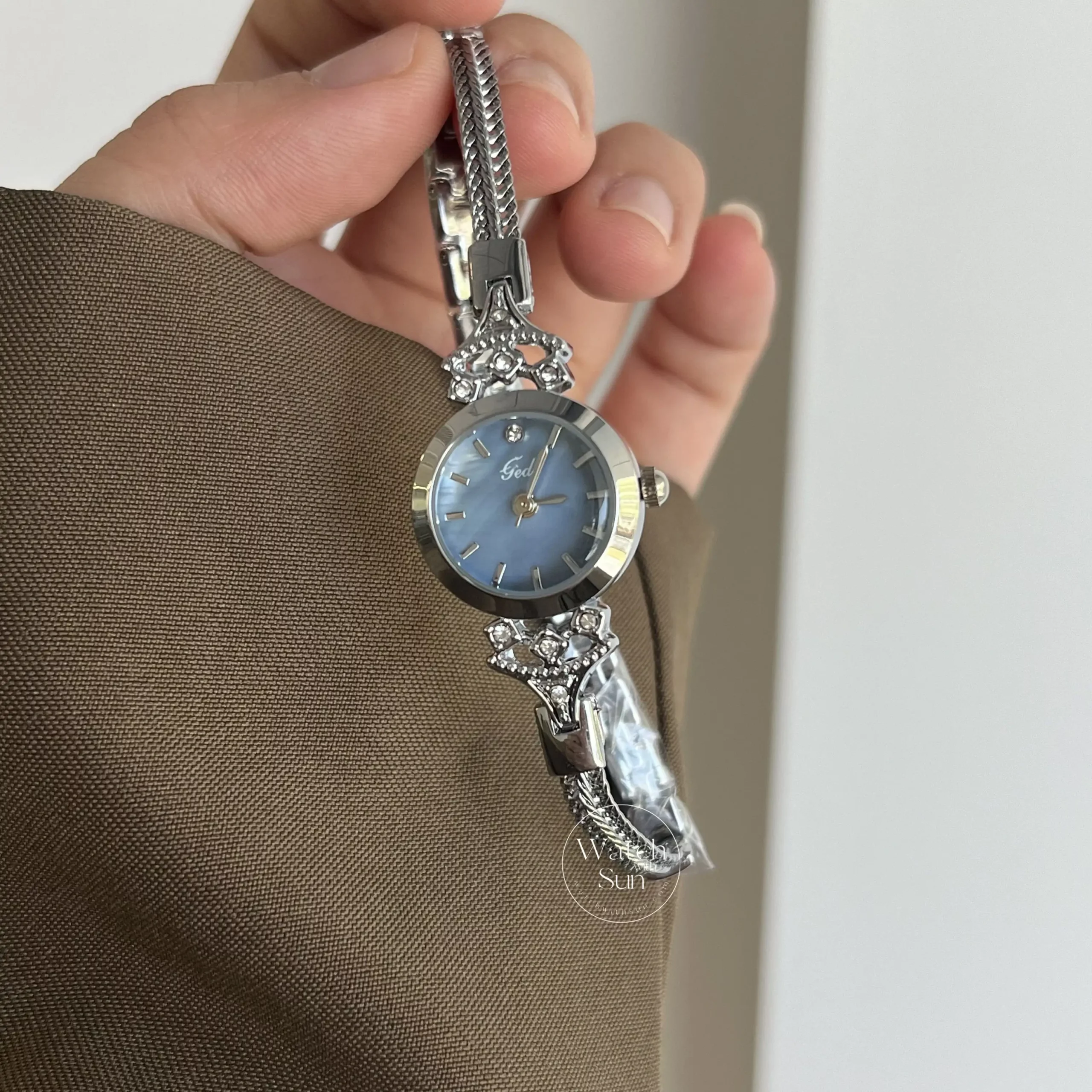 Chic Blue Small Round Face Bracelet Watch