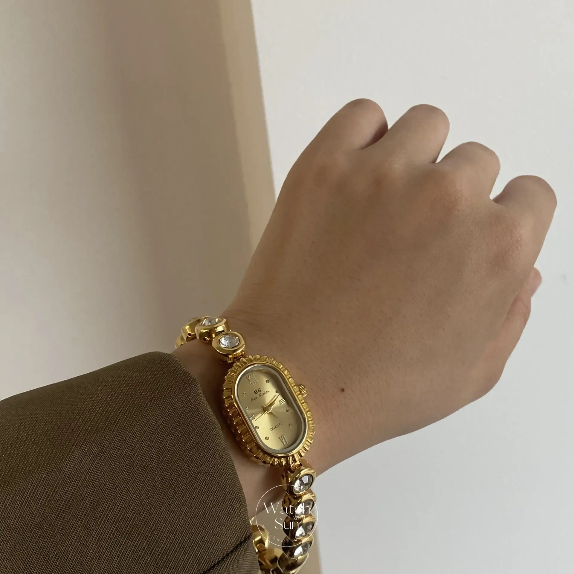 Chic Gold/Silver Round-Square Face Bracelet Watch
