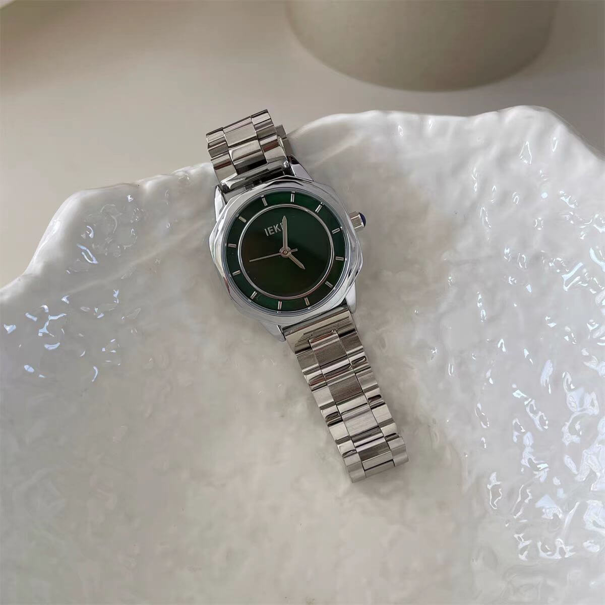 Vintage Silver/Gold Round Stainless Steel Watch