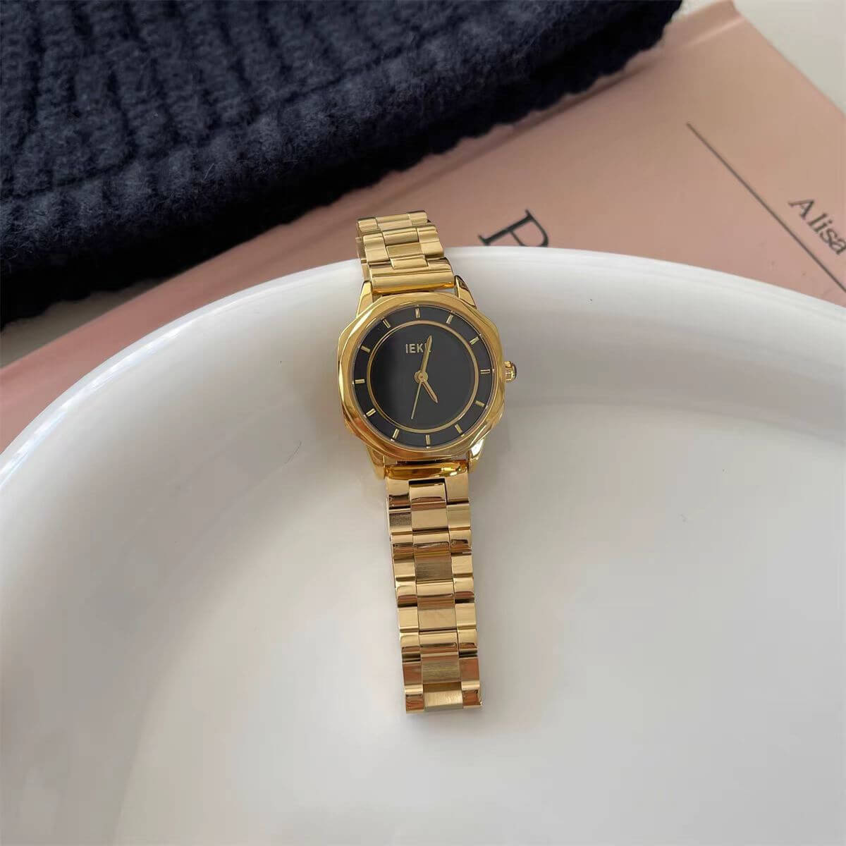 Vintage Silver/Gold Round Stainless Steel Watch