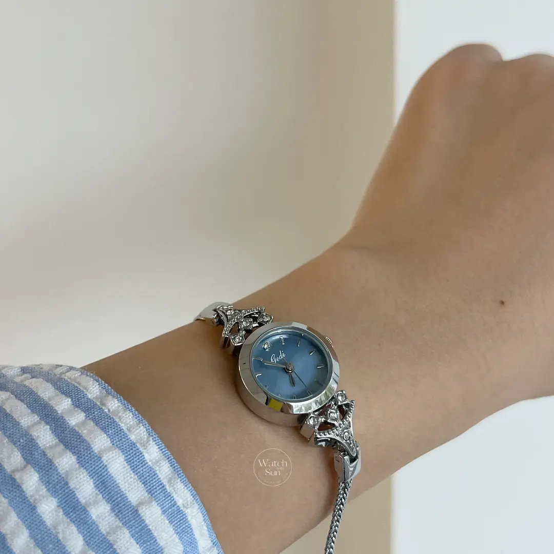 Chic Blue Small Round Face Bracelet Watch