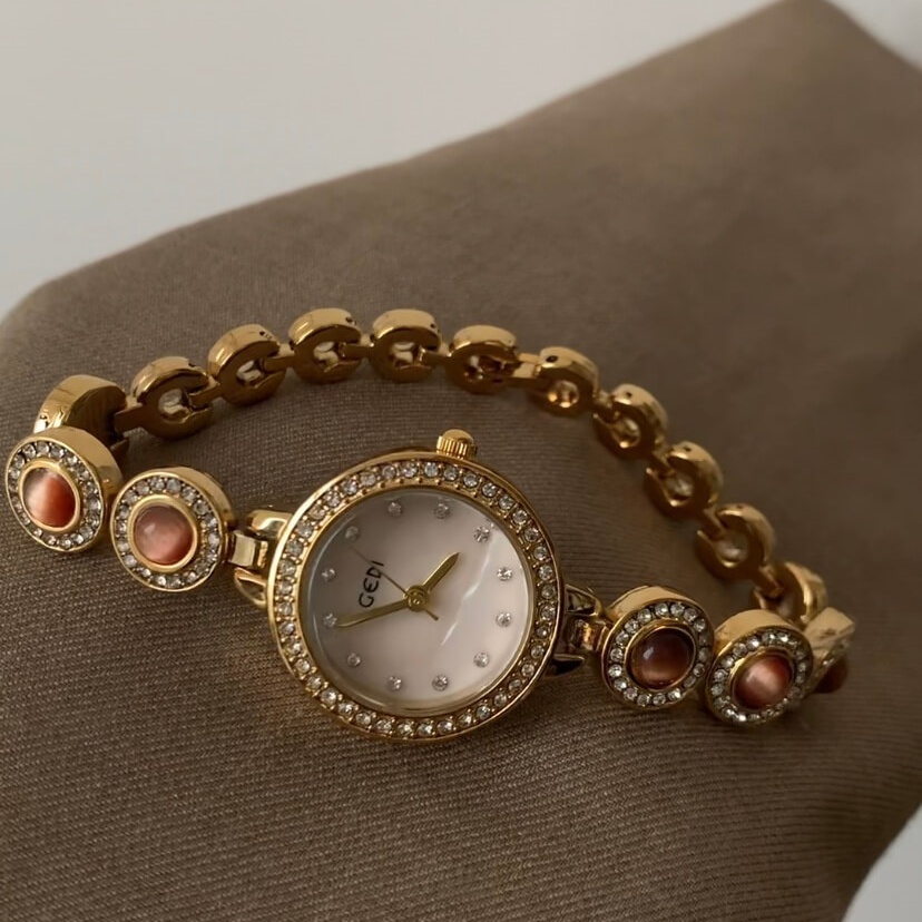 Vintage Style Cats Eye Stone Bracelet Watch
